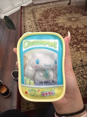 Hello Kitty & Friends Chase Case: Cinnamoroll & Lemonade Stand